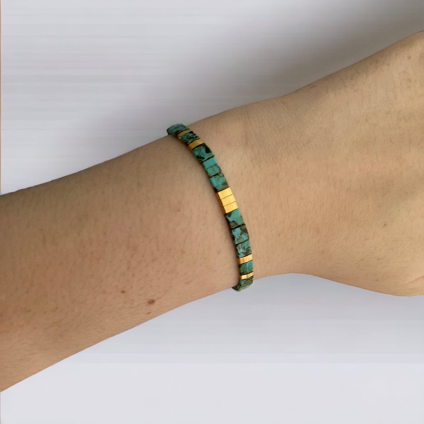 Bracelet miyuki Ana turquoise et plaqué or 24 carats
