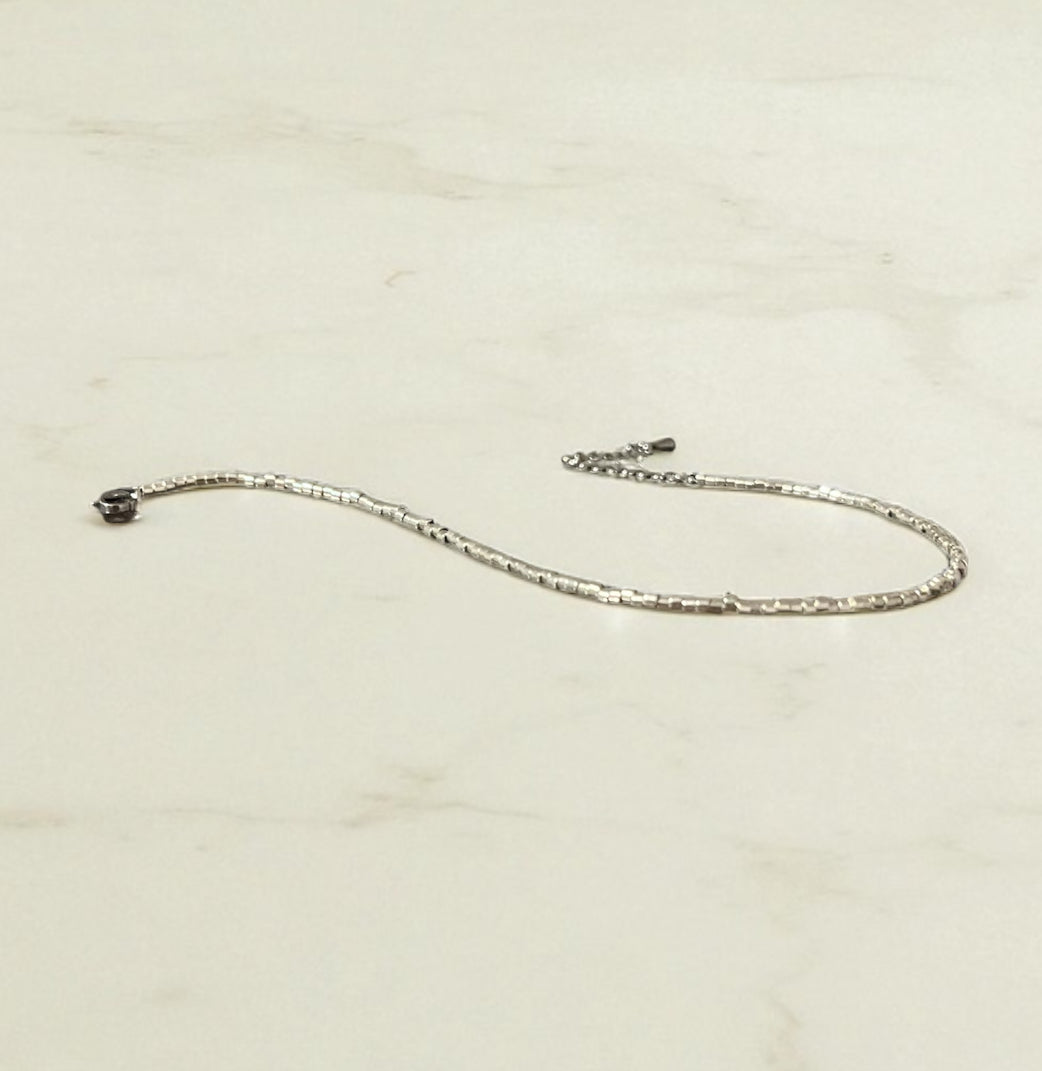 Souffle d’Argent
| Bracelet de cheville Miyuki beige et or