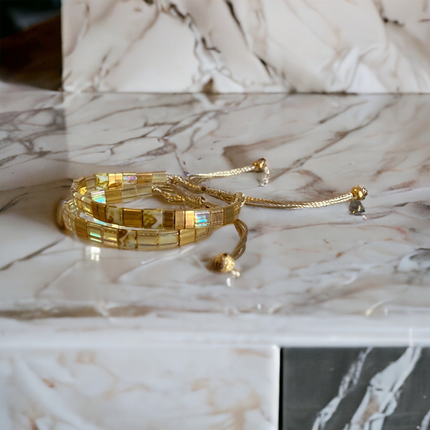 Bracelet Miyuki : Parure Somptueuse, ensemble de deux bracelets miyuki tila sur fil d’or