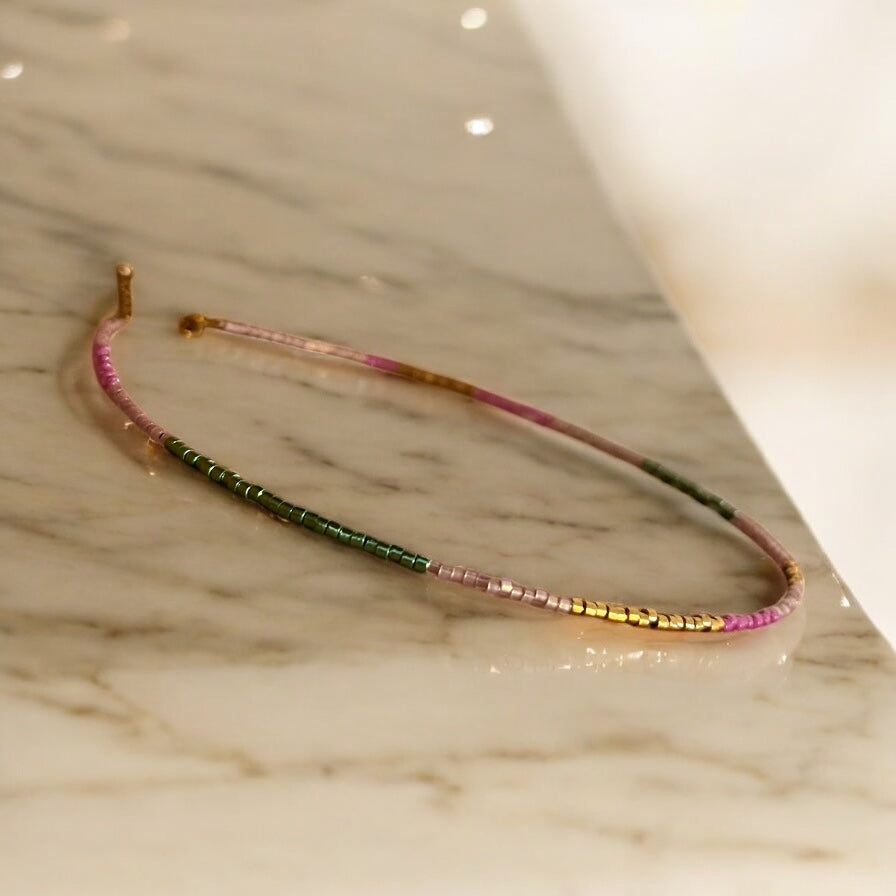 Collier Miyuki : Pétale d’Aurore | collier en perles minuscule Miyuki