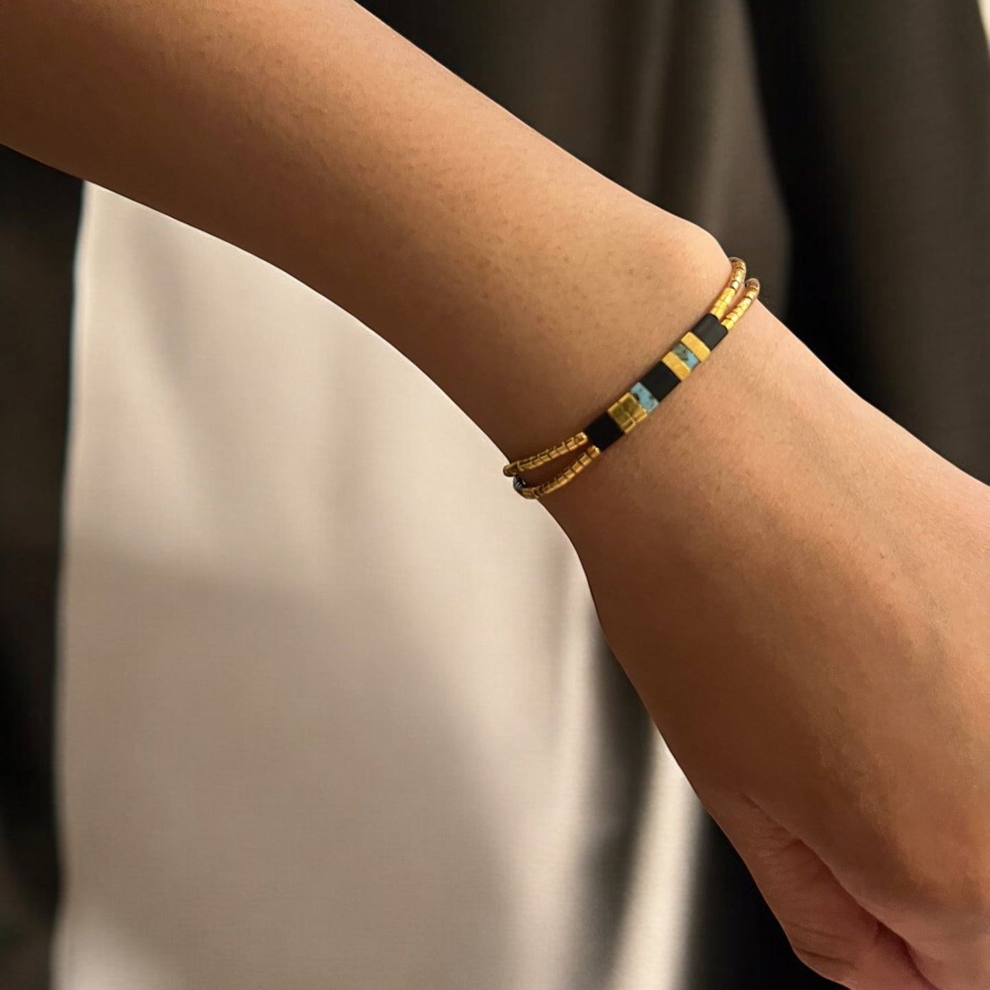 Parure Vélïa | boucles d’oreilles bracelets et collier de perles minimaliste assorties
