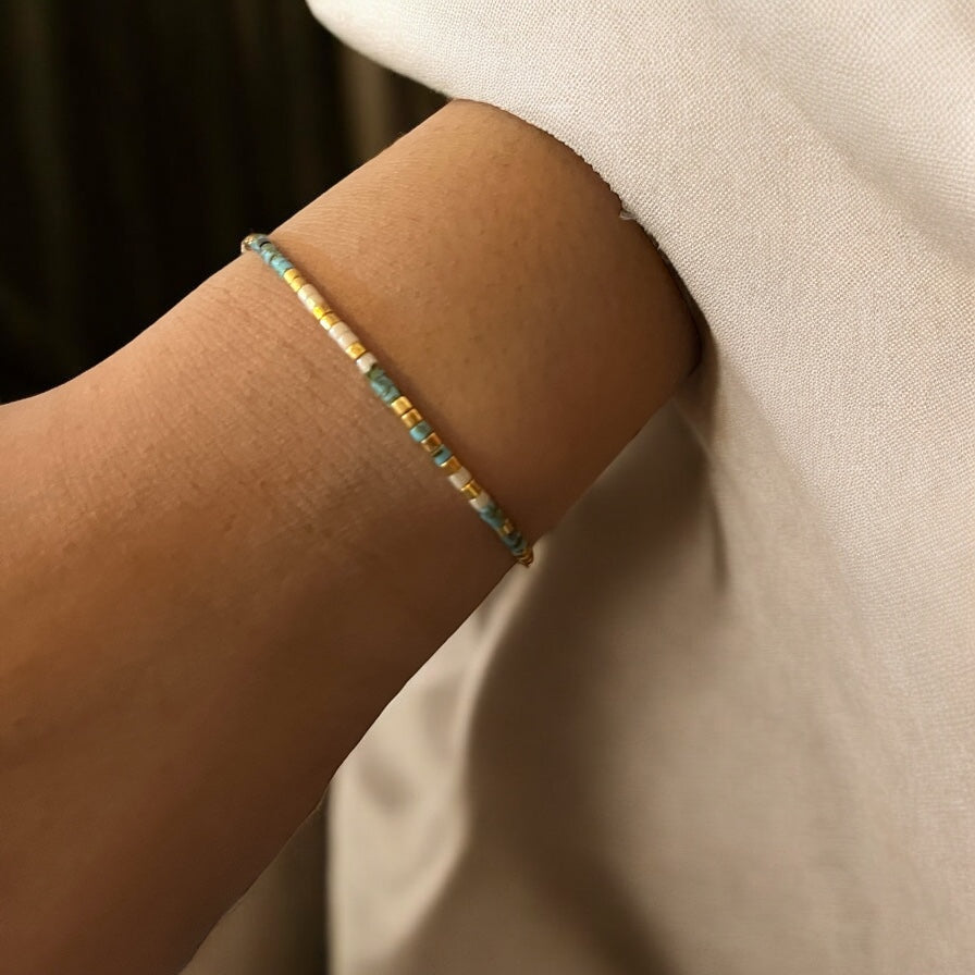 Bracelet Miyuki: Éclat d’Azur |bracelet minimaliste de perles Japonaises