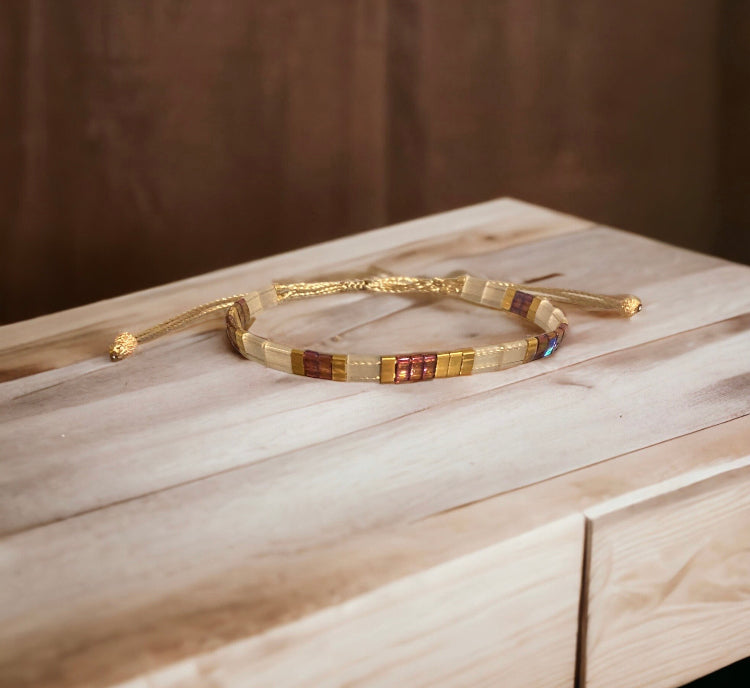 Bracelet Miyuki Lyza, bracelet bohème chic de perles japonaises sur fil de soie