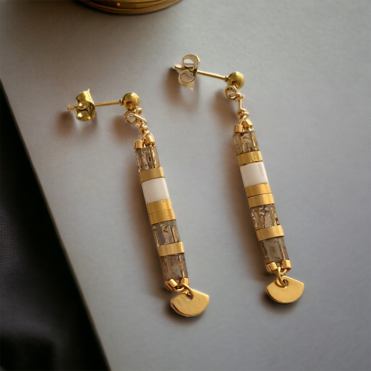 Boucles d’oreilles en perles plates