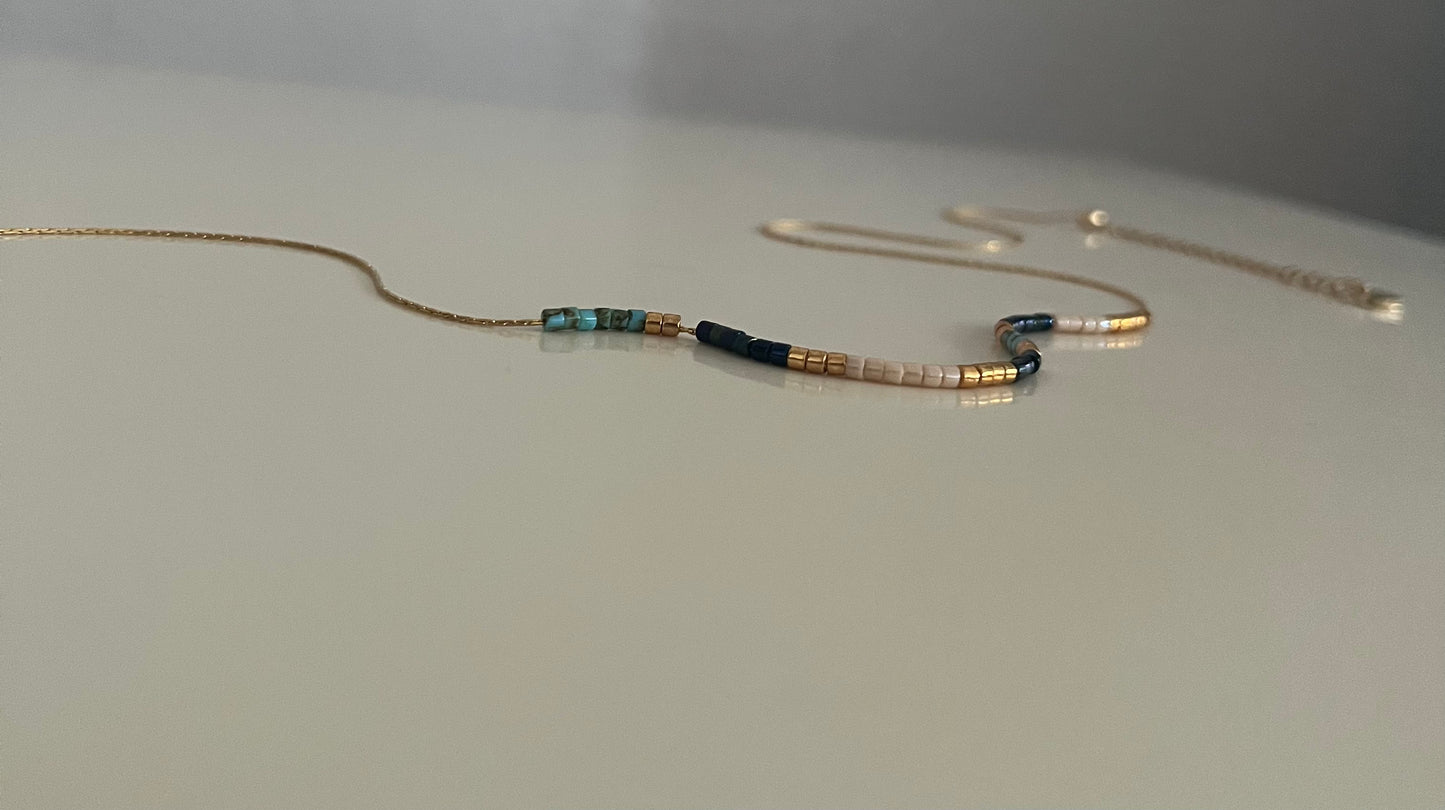 Gracieuse | chaîne minimaliste en acier inoxydable plaqué or 24 carats et perles Miyuki
