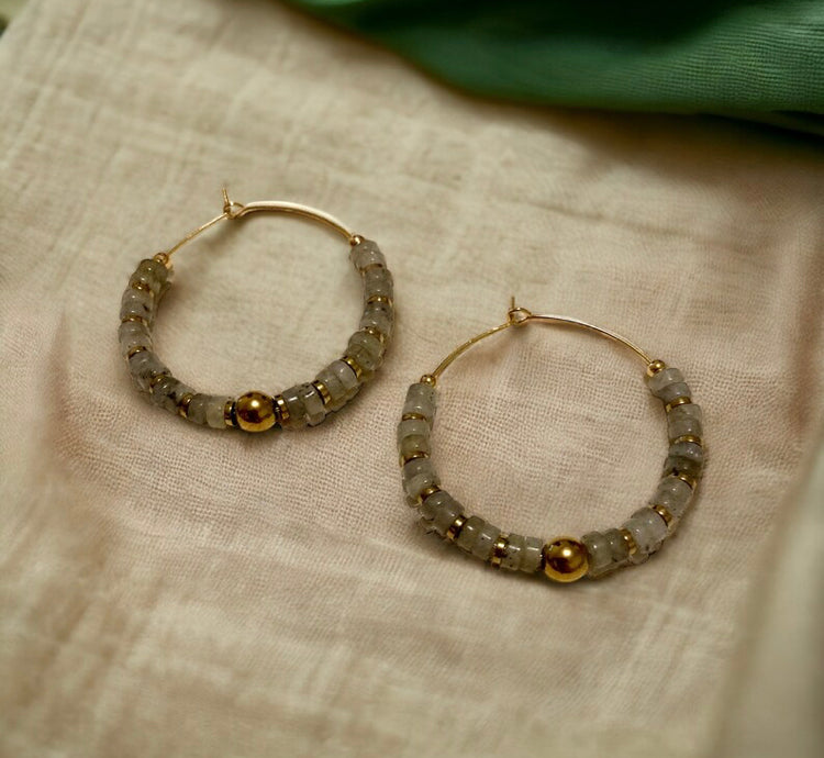 Boucles Précieuses |
Zelda et en acier inoxydable et labradorite
