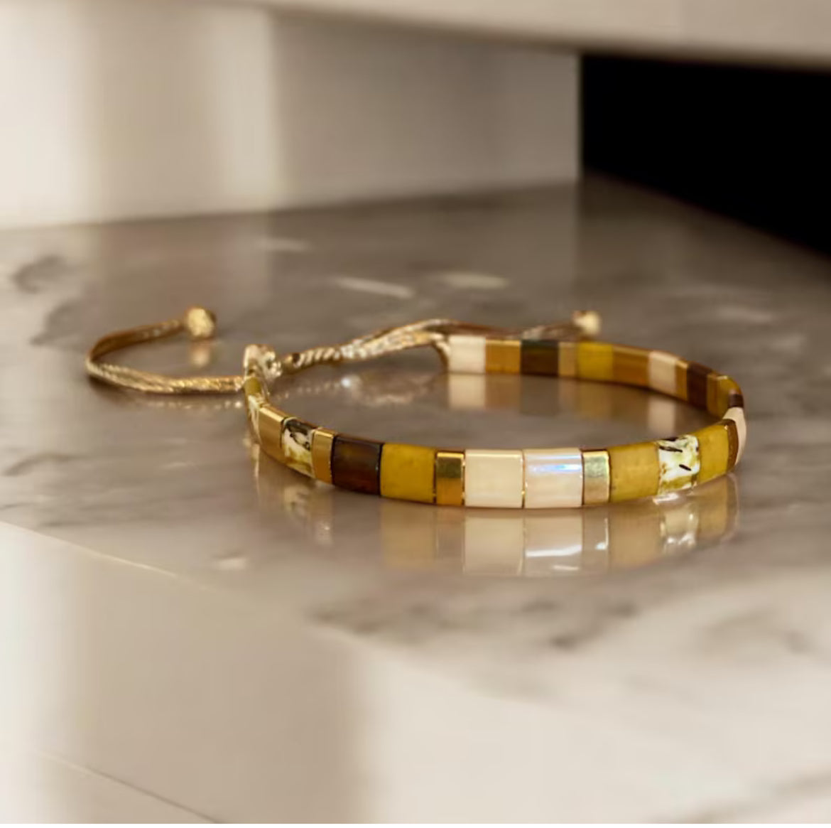 Bracelet Miyuki : Esmée, bracelet Miyuki Tila sur fil de soie
