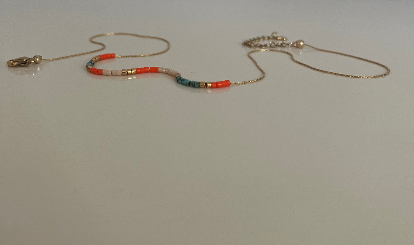 Dorine | chaîne minimaliste en acier inoxydable plaqué or 24 carats et perles Miyuki