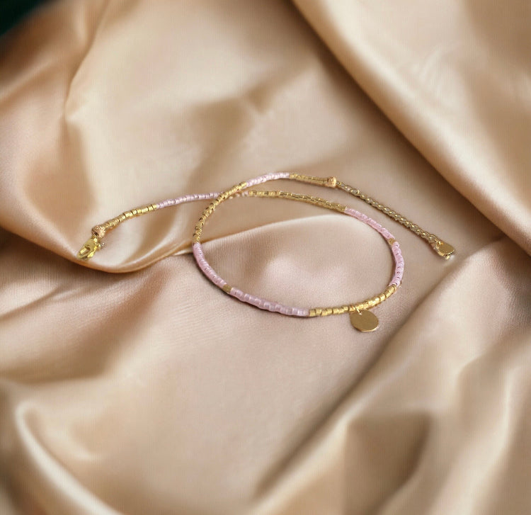 Collier Miyuki : Victoire, collier de perles très fin rose et plaqué or 24 carats