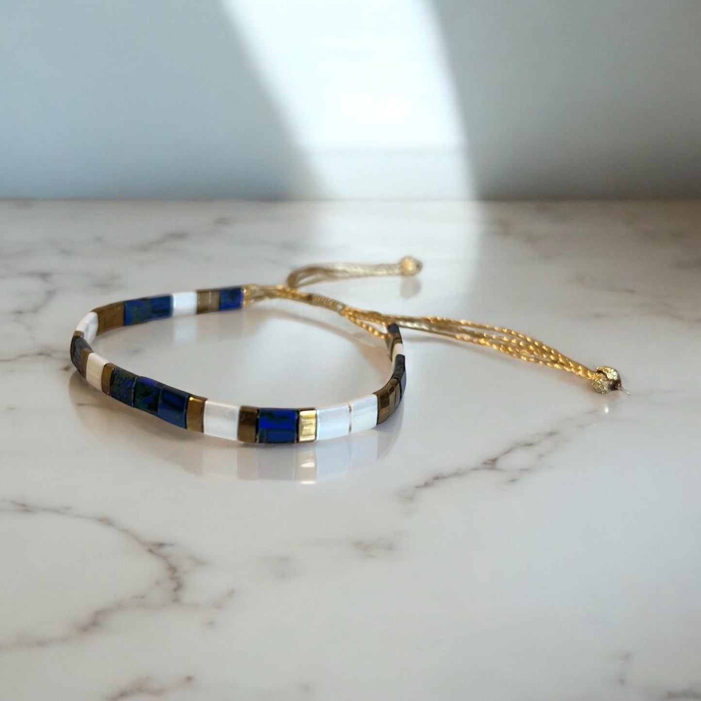 Bracelet Miyuki : Yara, bracelet Miyuki Tila sur fil de soie