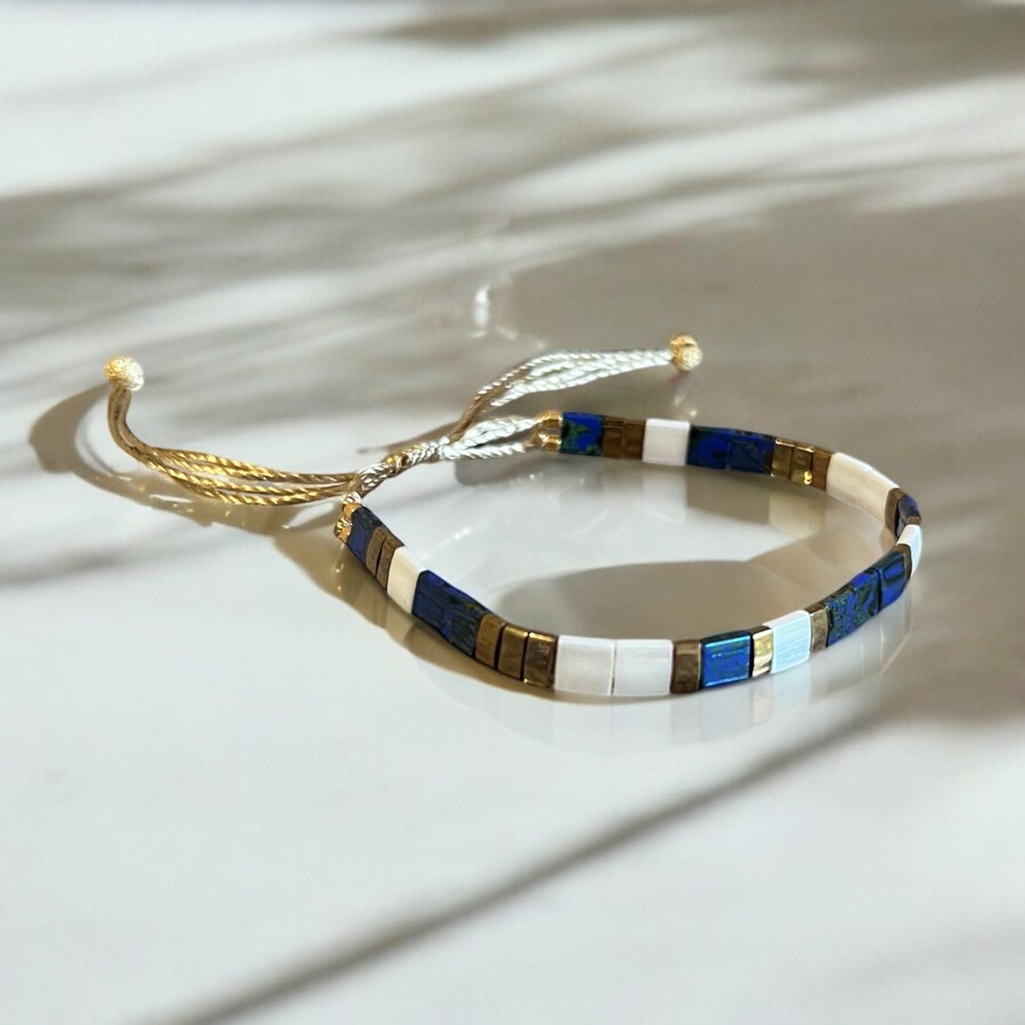 Bracelet Miyuki : Yara, bracelet Miyuki Tila sur fil de soie