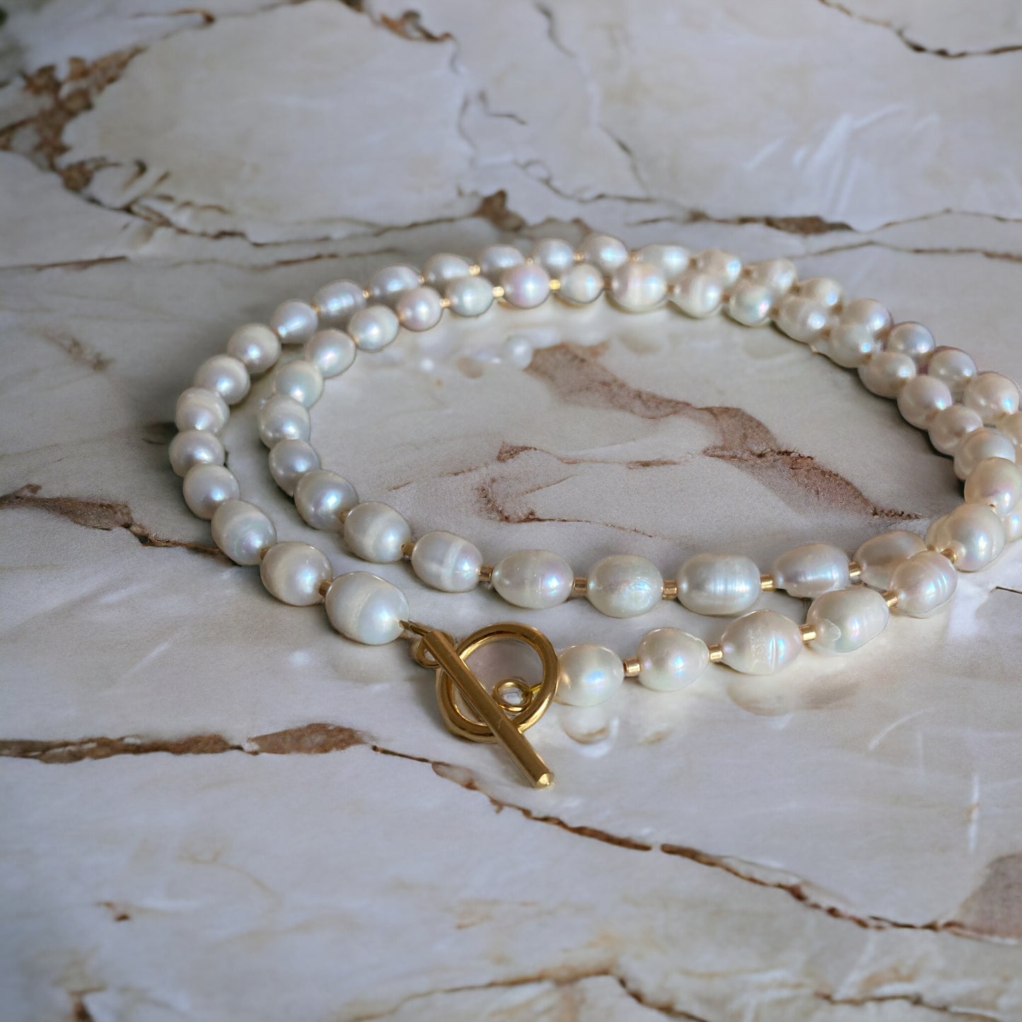 Collier précieux : Paradis blanc , collier de perles de cultures haute qualité et fermoir T en acier inoxydable