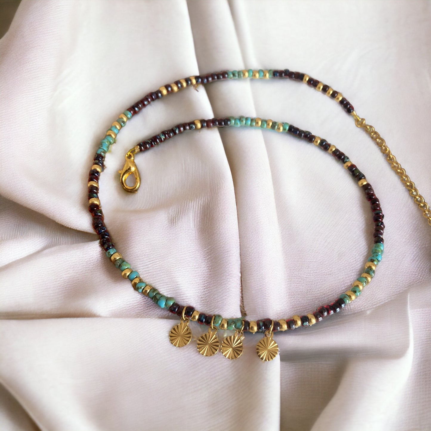 Collier Miyuki : Zaïra , collier bohème de perles de rocailles miyuki et pampilles