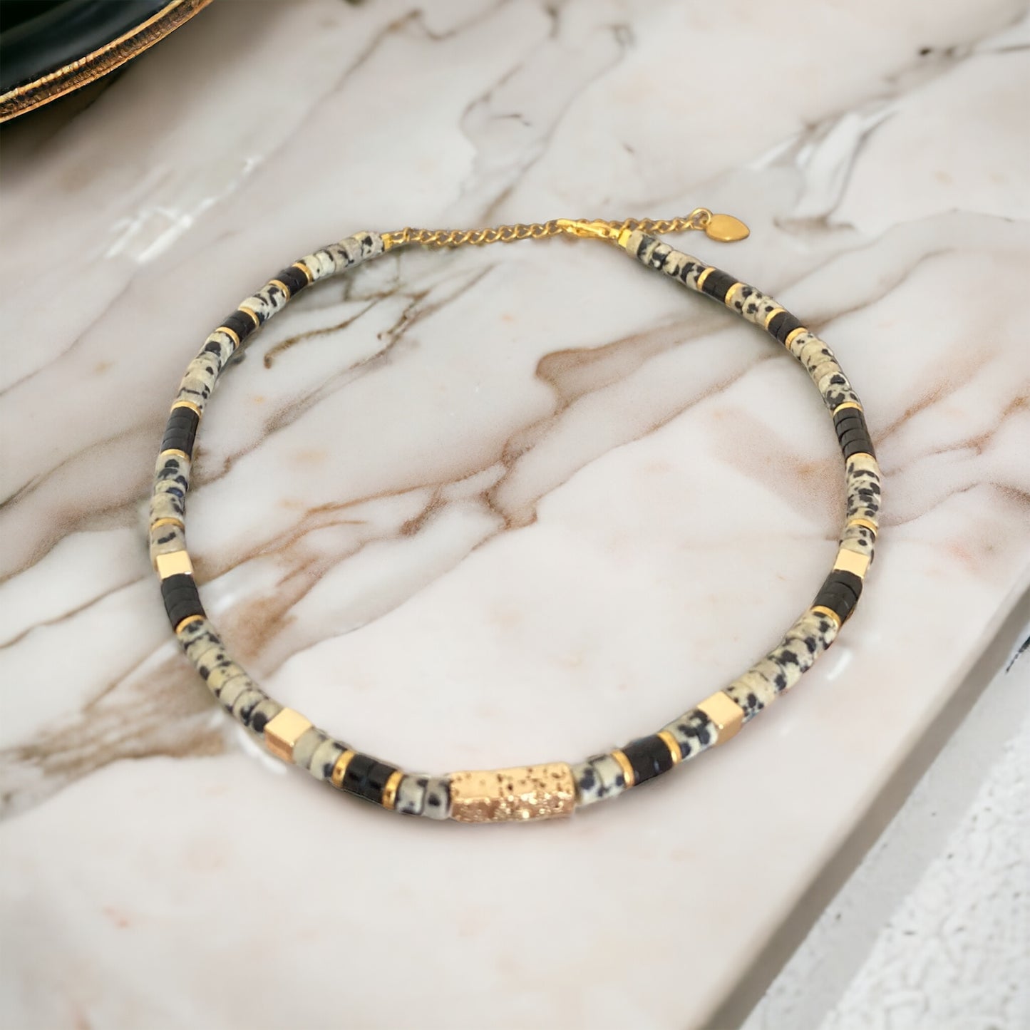 Collier précieux | Aria , collier heishi jaspe dalmatien et onyx noir