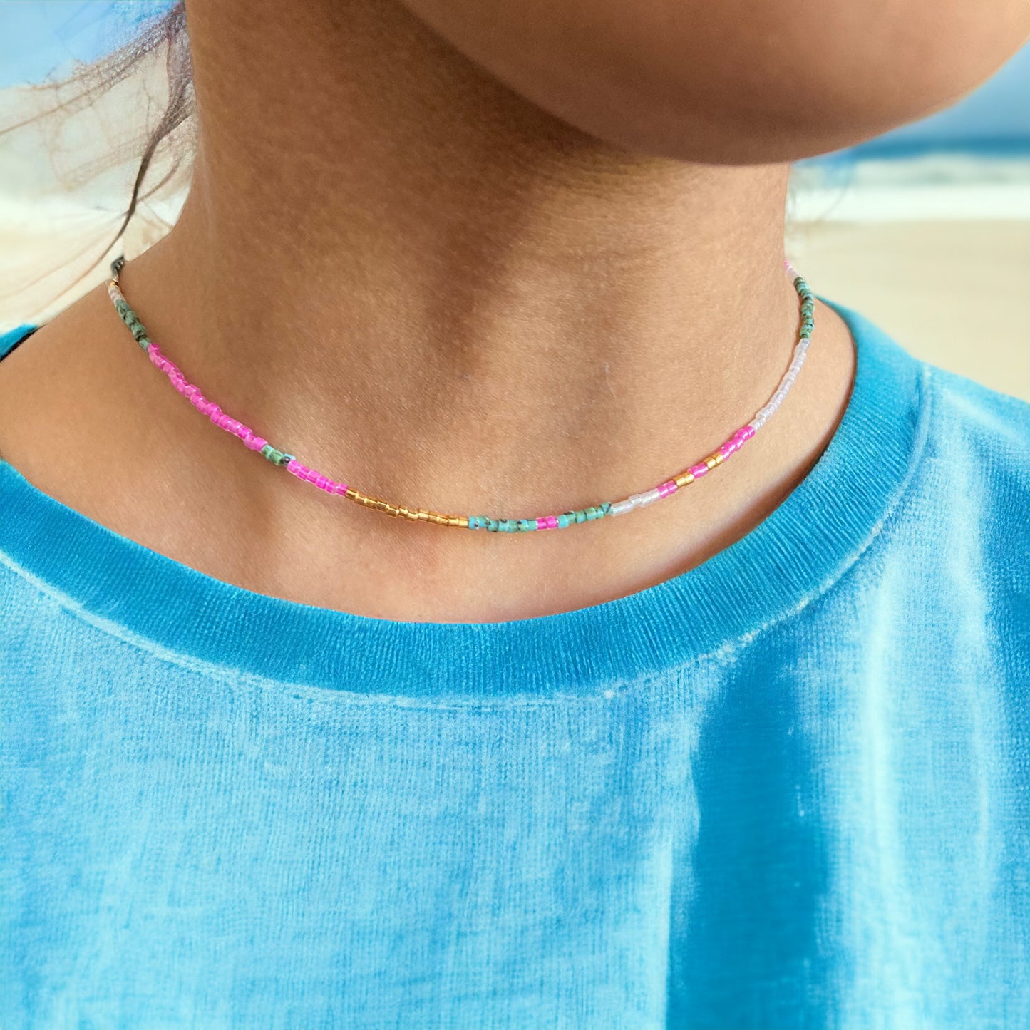 Collier Miyuki : Azurine | Choker de perles minuscules coloré