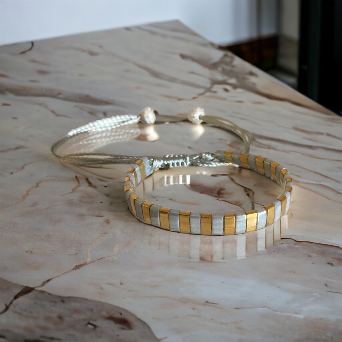 Bracelet Miyuki Lexie , bracelet miyuki tila boho chic sur fil de soie