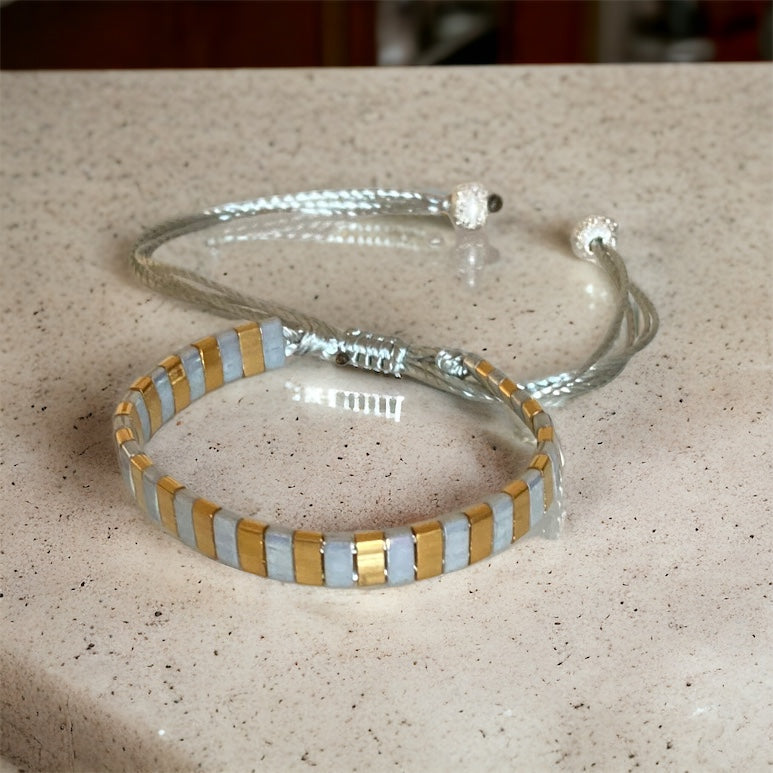Bracelet Miyuki Lexie , bracelet miyuki tila boho chic sur fil de soie