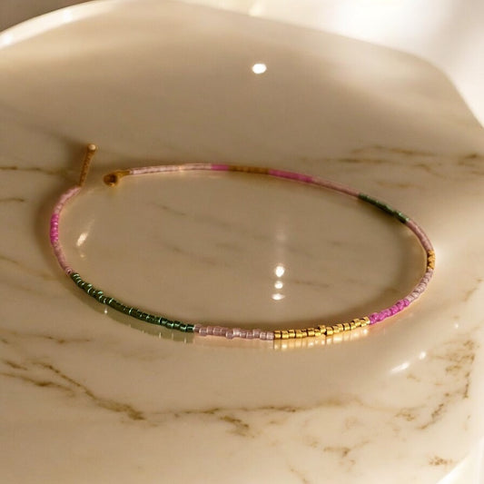 Collier Miyuki : Pétale d’Aurore |  collier en perles minuscule Miyuki
