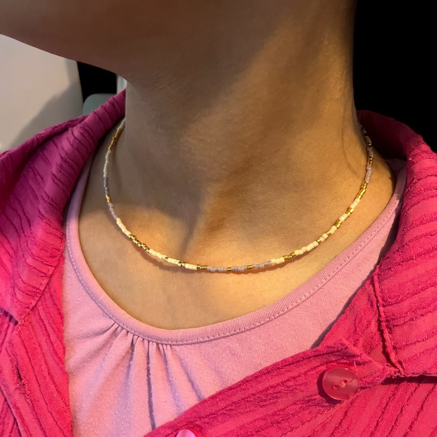 Collier Miyuki : Brume de Lavande | collier de perles minimaliste pour femmes