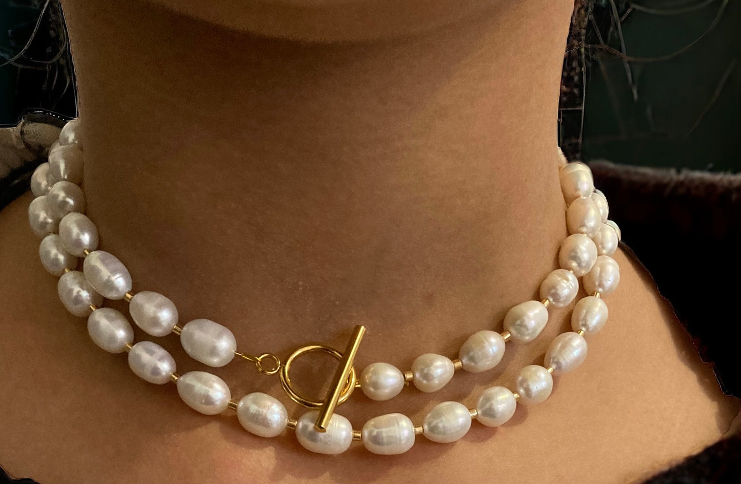 Collier précieux : Paradis blanc , collier de perles de cultures haute qualité et fermoir T en acier inoxydable