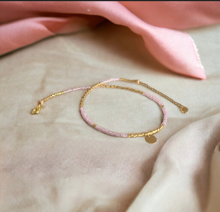 Collier Miyuki : Victoire, collier de perles très fin rose et plaqué or 24 carats
