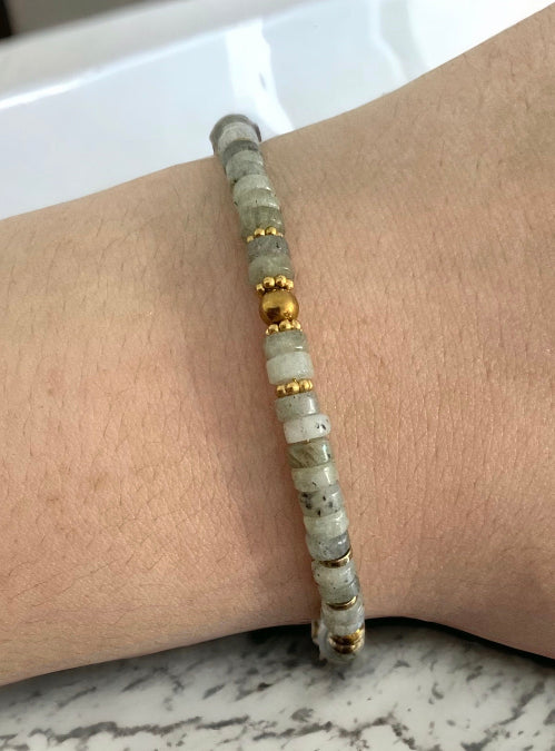 Precious bracelet: Giorgia labradorite and hematite bracelet