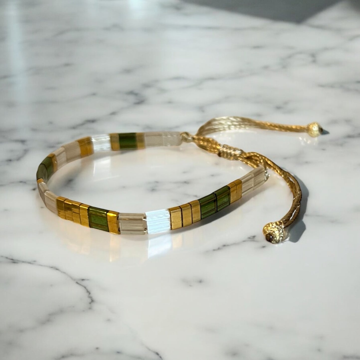 Bracelet Miyuki : Ysaé, bracelet Miyuki Tila sur fil de soie
