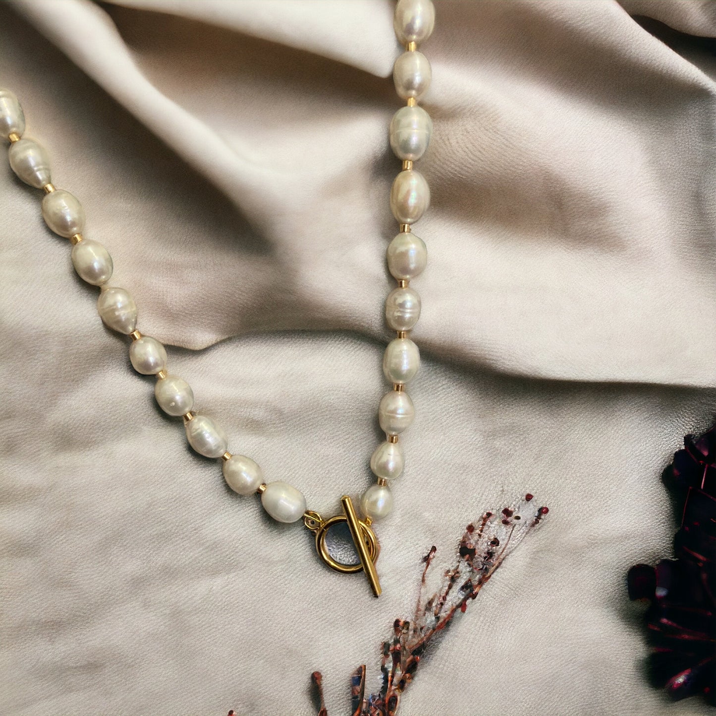 Collier précieux : Paradis blanc , collier de perles de cultures haute qualité et fermoir T en acier inoxydable