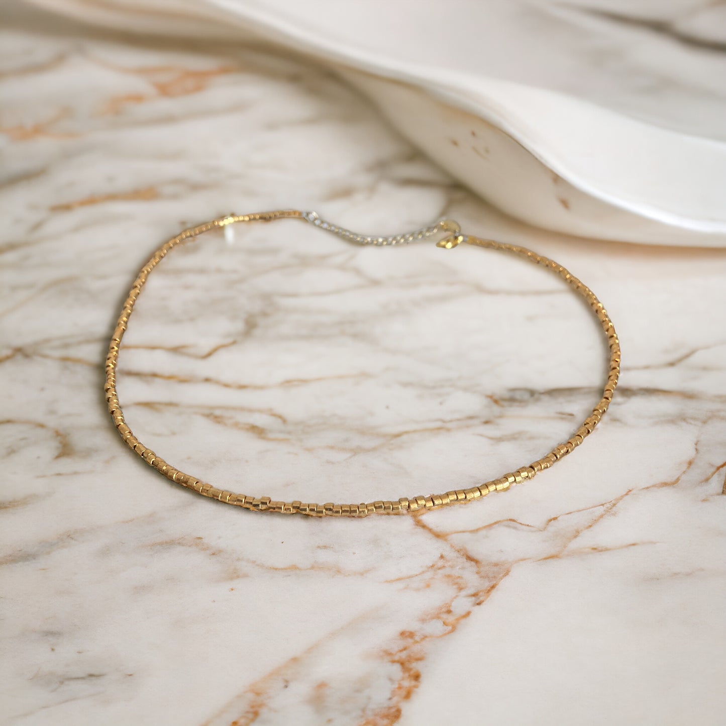 Collier Miyuki : Doréa , collier orné de perles japonaises plaquées or 24 carats
